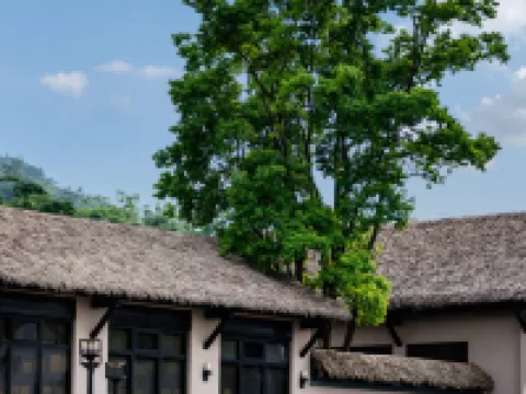 INTO Hotel Chibi Hotels in Chibi