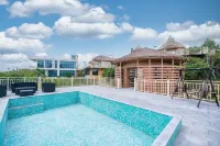 Hubei Natural Mountain Logde Resort Hotel.