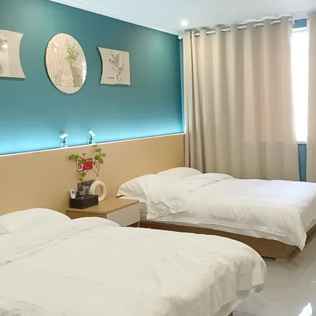 Shiguangli Homestay (Yining International Airport Yining Railway Station)