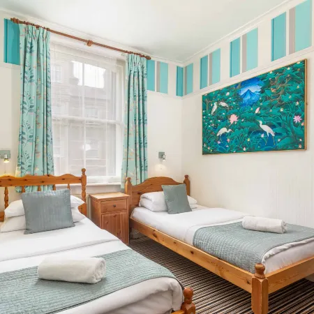 St Athans Hotel Отели рядом с достопримечательностью «Площадь Гордон-сквер»