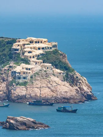 METO Houlong Cave Hotel Отели рядом с достопримечательностью «Zhuyu»