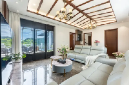 Yuelong Mountain Shangguan · Longyue Holiday Villa