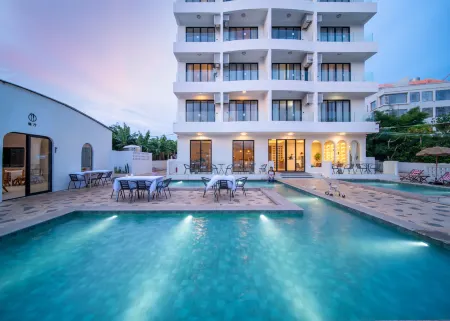 Weizhou Island Weiqi Light Luxury Seaview Holiday Homestay (Dishui Danping Branch) Отели рядом с достопримечательностью «Weizhou Island»