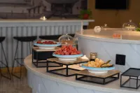 LEISURE HOTEL - breakfast