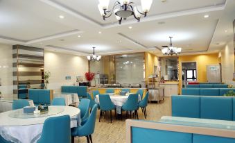 Suitetrails - Crowne Plaza Hotel