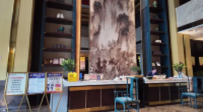 Happy Chain Hotel (Huainan Stadium Zhenxuan)