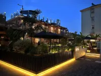 Cloud Seasons Hotel (Jiaxing Nanhu University & Babaiban Branch) Các khách sạn ở Gia Hưng