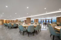 ChaKa Huacheng Grand Hotel Hotels in Ulan