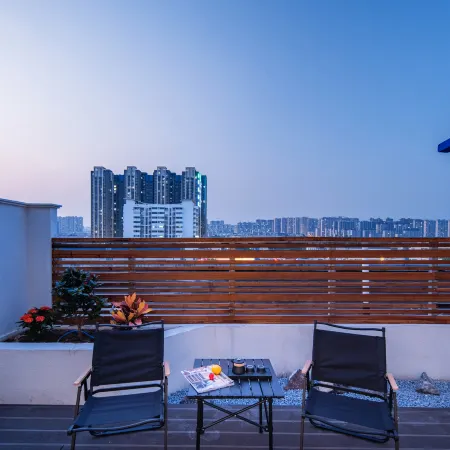 Tangyu Starry Sky Terrace Garden Hotel (Luoyang Railway Station Subway Station Branch)