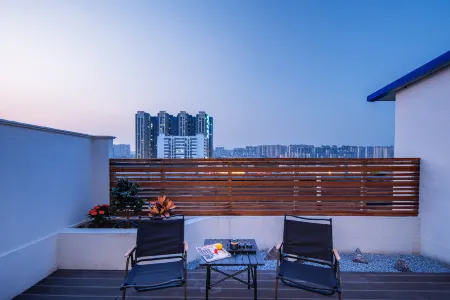 Tangyu Starry Sky Terrace Garden Hotel (Luoyang Railway Station Subway Station Branch) Отели рядом с Аэропорт Люян