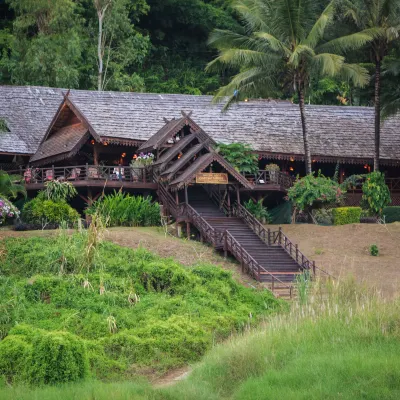 The Luang Say Lodge Hotels near PWT