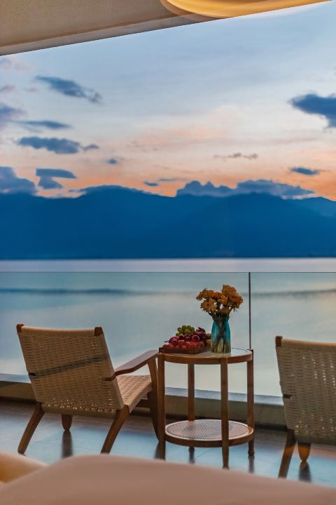 Qipian Sea Cliff Sea View Hotel Отели в г. Дали
