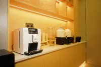Platinum Hotel - breakfast