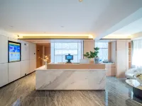 The Ritz Star City View Residence（Pazhou Exhibition Center and Pazhou Metro Station Branch） Hotels near Canton Fair