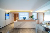 The Ritz Star City View Residence（Pazhou Exhibition Center and Pazhou Metro Station Branch）