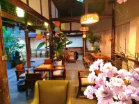 Oude·Hot Spring Private Hot Spring B&B (Chongzhou Street Ancient Town Branch) Hotels in Chongzhou