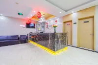 如家華驛精選飯店（懷來董存瑞東街店） - 停車場