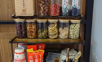Kunming Dolphin Bay Boutique Hotel (Gaoxin Wuyue Plaza)