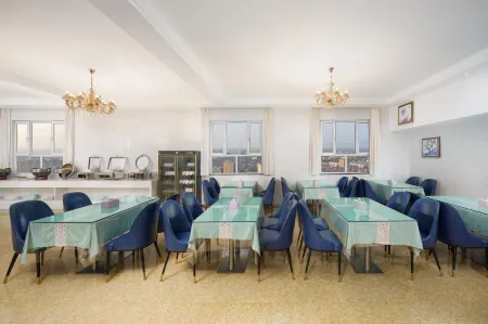 Zheshang Hotel Отели рядом с достопримечательностью «Shache First Street (Xincheng Road Store)»