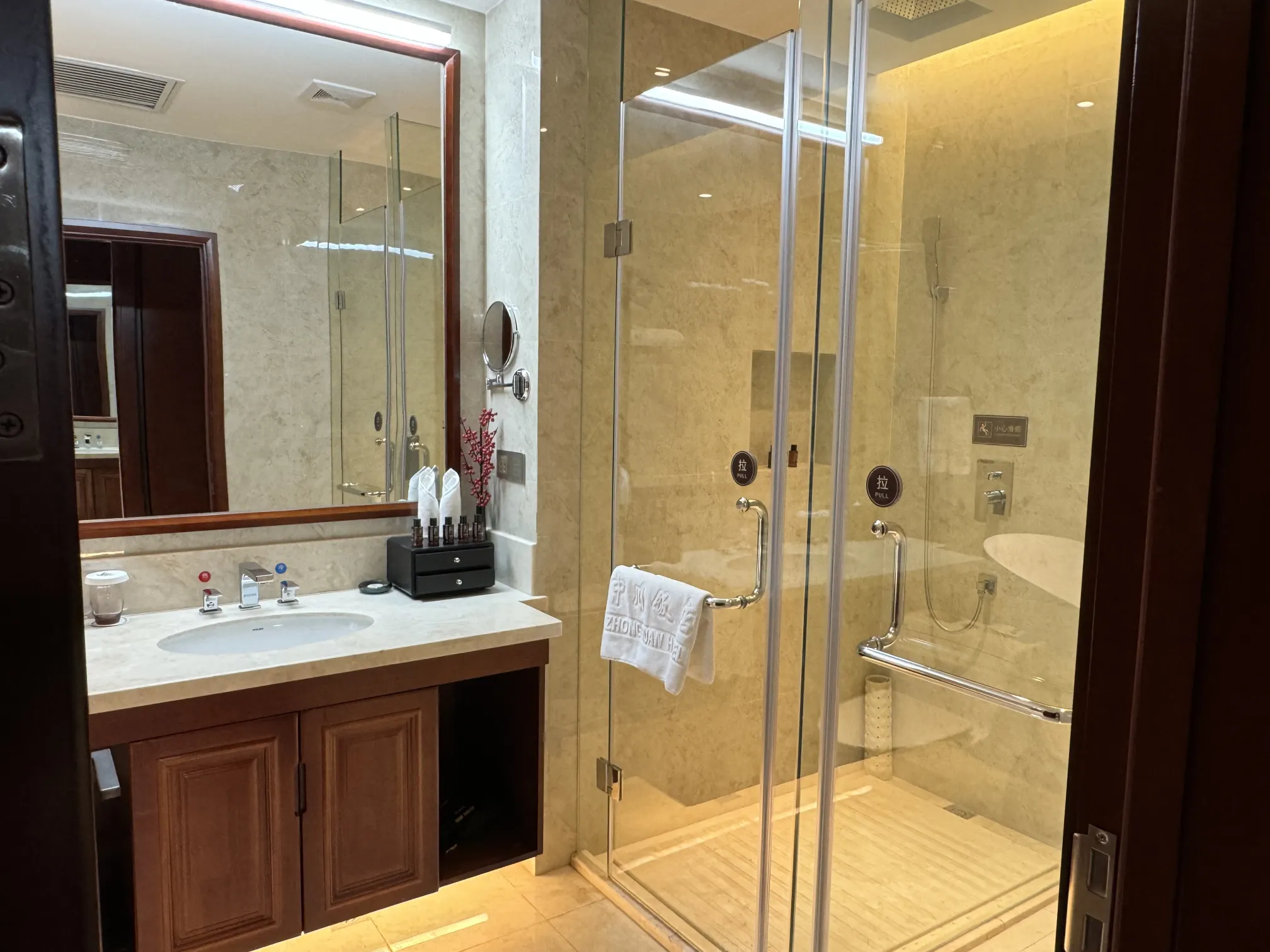 Zhongchuan Hotel Kamar Photos