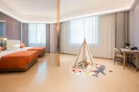 Lanzhou Yuzhong Derun  Hotel - موقف سيارات