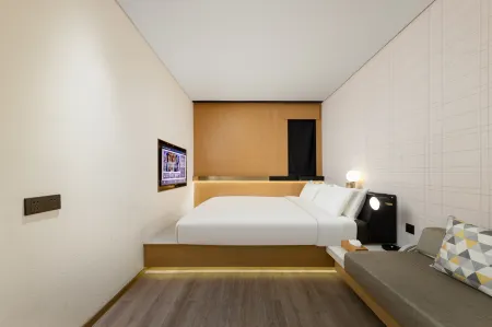 Homeinn Plus Hotel (Shanghai Dapuqiao)