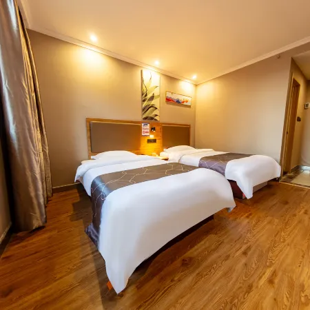 Moli Chain Hotel (Jinan Railway Station Square)