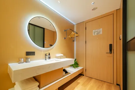 Qingxili Hotel (Hefei High-speed Railway West Station) Отели рядом с достопримечательностью «Anhui Vocational & Technical College of Forestry»