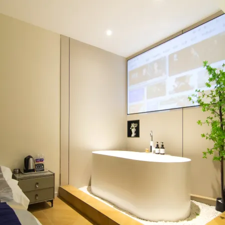 Taihua Hotel Отели рядом с достопримечательностью «Колледж Jiangnan-Библиотека Университета Мастера Харбина»