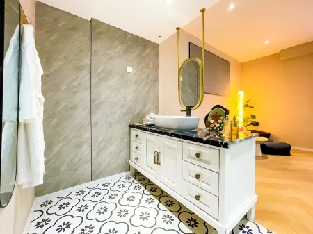 Taihua Hotel Отели рядом с достопримечательностью «Harbin University of Commerce (South Area)»