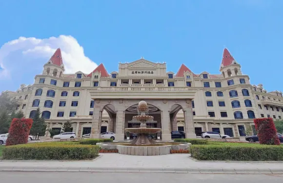 遼陽新碧湖酒店