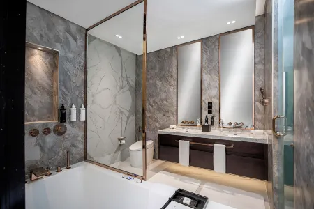 The Biltmore Hotel Villas Отели рядом с достопримечательностью «The View Palm Jumeirah»