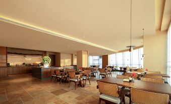 Atour Hotel Wenzhou South Station Yintai Department Store