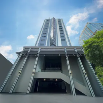 Pinnacle Lumpini Park Hotel
