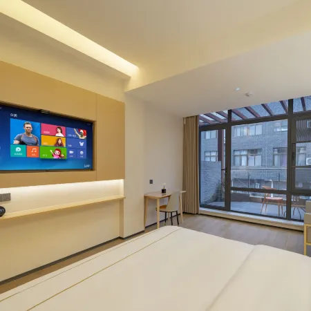 Qingmucun Grand Hotel (Qingmucun Ancient Town Tourist Reception Center)