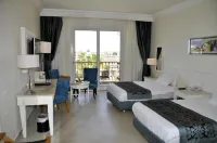 IL Mercato Splash Aqua Park Hotels near Faraana Reef Beach