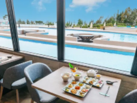 อควาเซนส์ โรงแรม และ รีสอร์ท โรงแรมในออนนะ