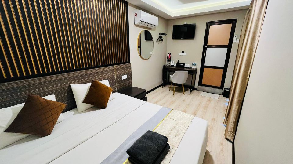 Tc Theme Park Guest House