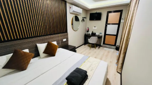 Tc Theme Park Guest House Hotels near Teluk Cempedak Beach