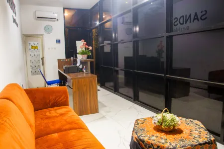 Sands Residence By ARBA Отели рядом с достопримечательностью «Masjid Baiturrohim Pindo Deli 2»