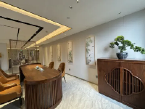 Yitel Premium (Hangzhou West Lake Lakeside Pedestrian Street）
