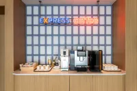 ฮอลิเดย์ อินน์ เอ็กซ์เพรส เซี่ยงไฮ้ PVG จูเฉียว บาย IHG