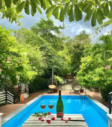 Hanh Ngoc Phu Quoc Resort Отели рядом с достопримечательностью «Лонг-Бич Перлс»