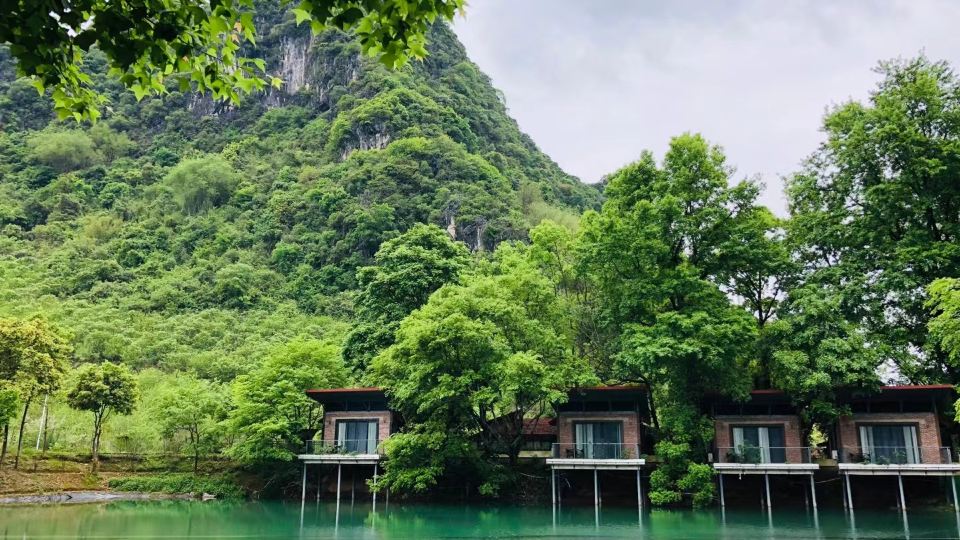 Yingxi Fenglin Corridor qiangu Yunshe Hot Spring Resort
