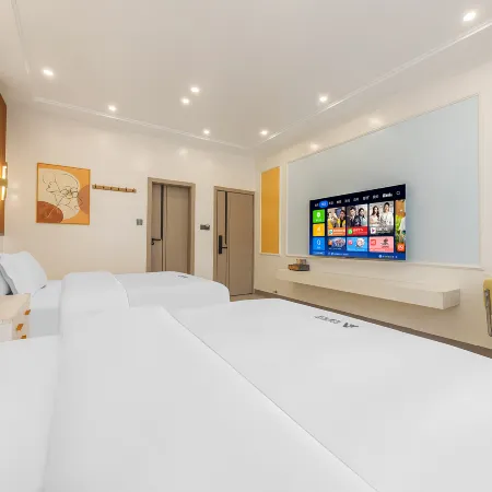 Anya Hotel (Nanchengmen) Отели в г. Цюйцзин