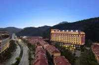 Jinliyuan Hotel (China Vietnam City) - Mountain View