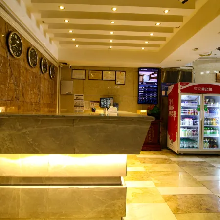 Hongdu Hotel (Korla Beishan Road Branch)