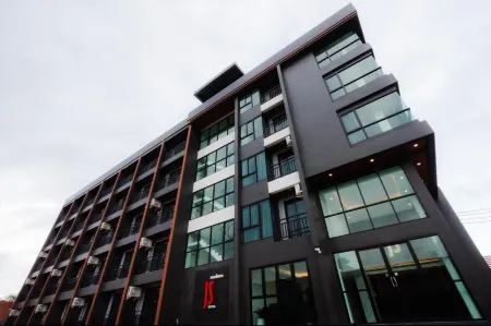 JS Hotel Отели рядом с достопримечательностью «Hatyai Van Tour»