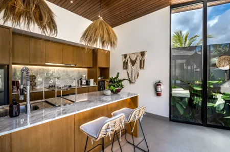 Villa Maravilla by BaliSuperHost Отели рядом с достопримечательностью «Puri Cetho»