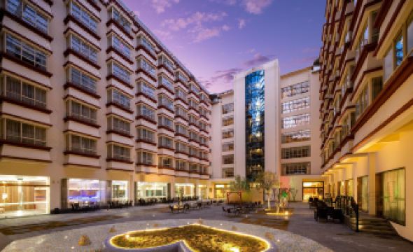 Yijin Muyun Hotel  Shangri-La Diqing Prefecture Ethnic Middle School